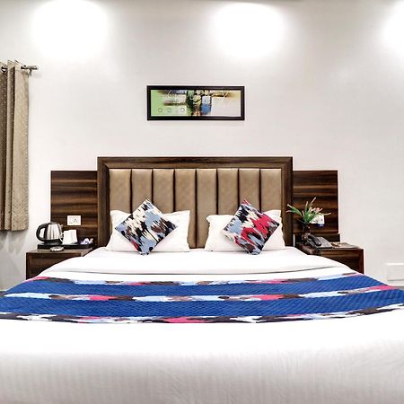 Hotel Emporio Dx - New Delhi Railway Station - Paharganj Luaran gambar