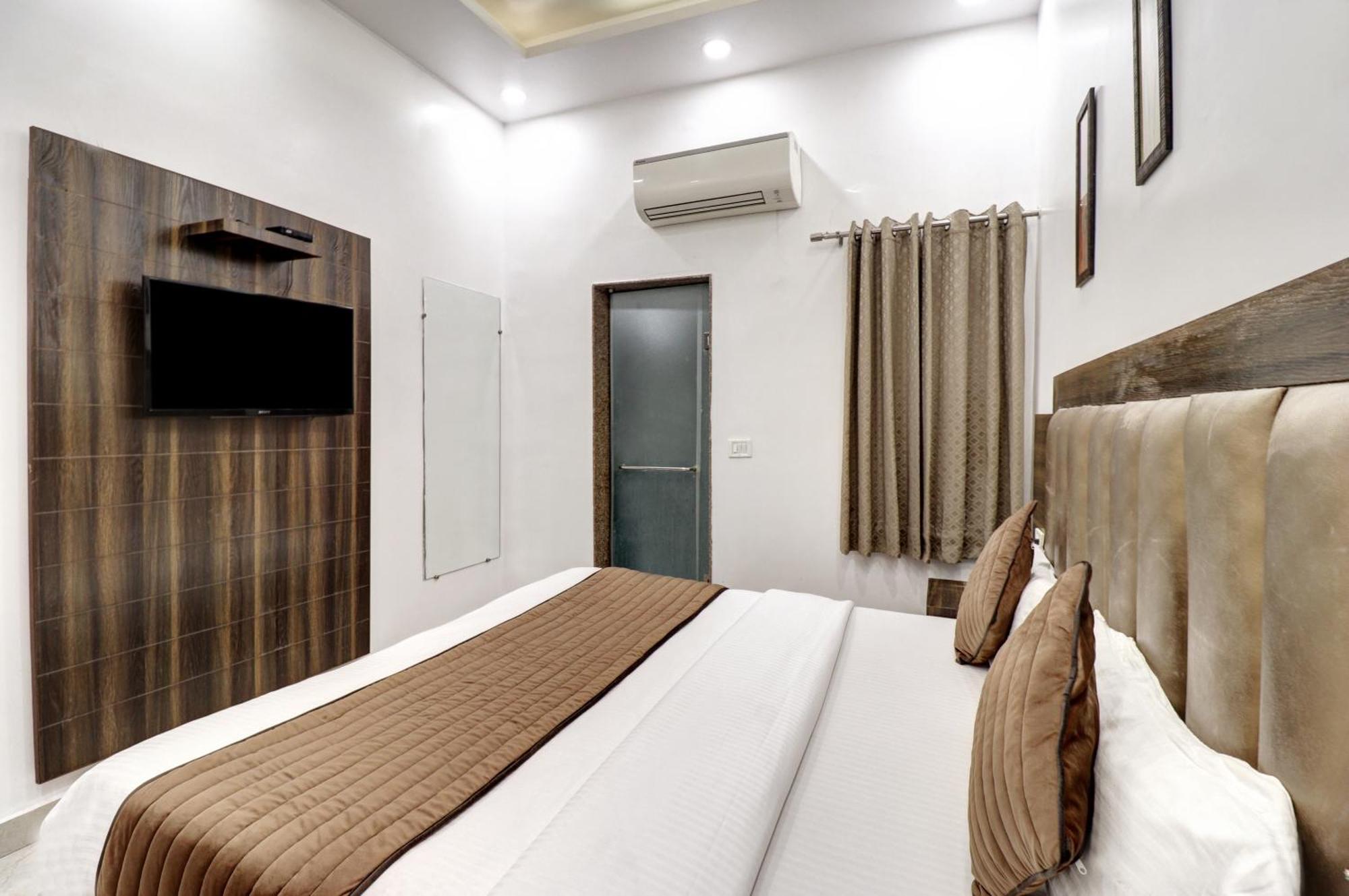 Hotel Emporio Dx - New Delhi Railway Station - Paharganj Luaran gambar